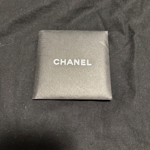 NEW CHANEL | Chain Shoulder Bag CocoMark Velvet Black - Picture 14 of 15